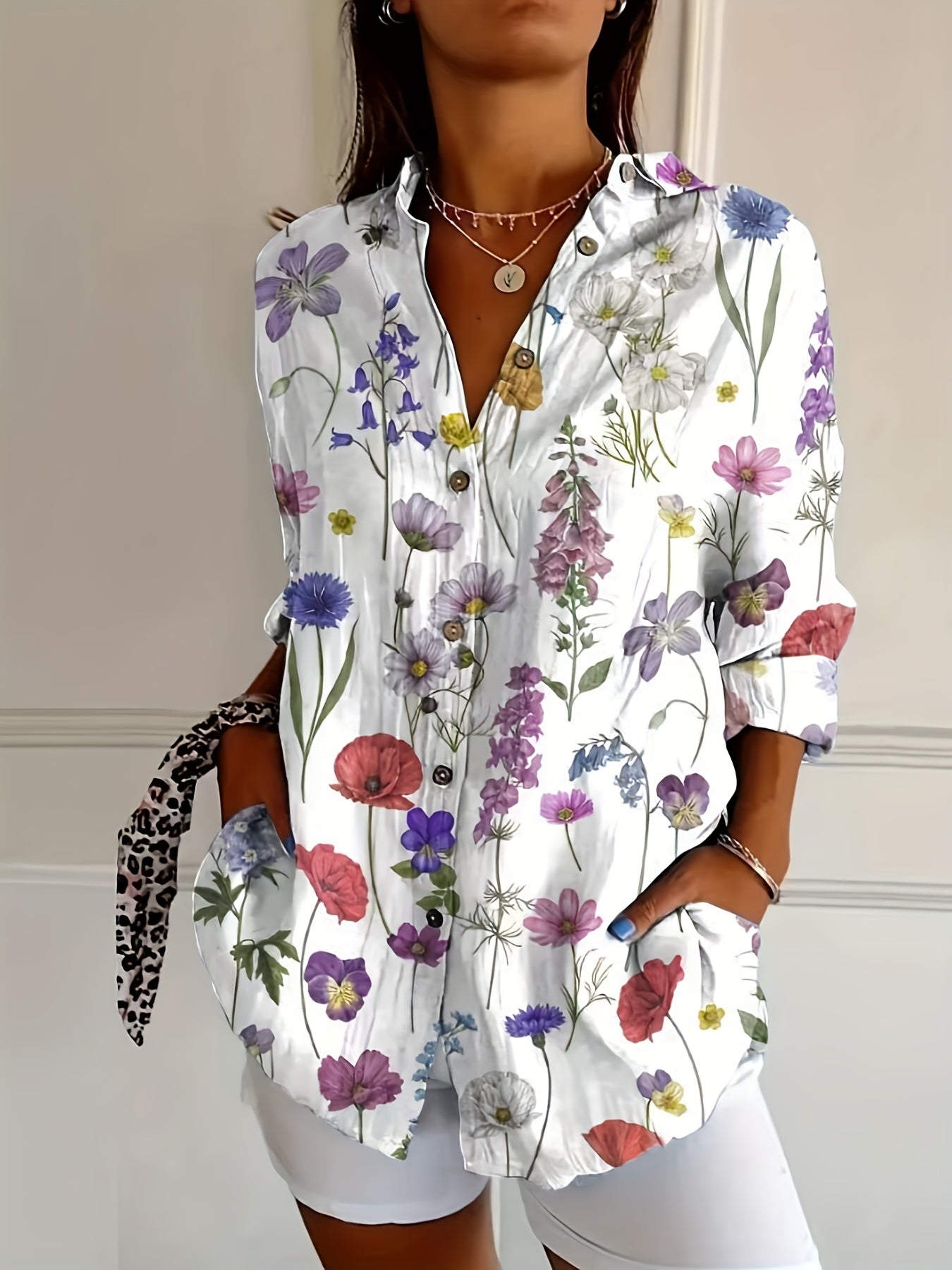 Xylia | Chic Floral Vintage Blouse