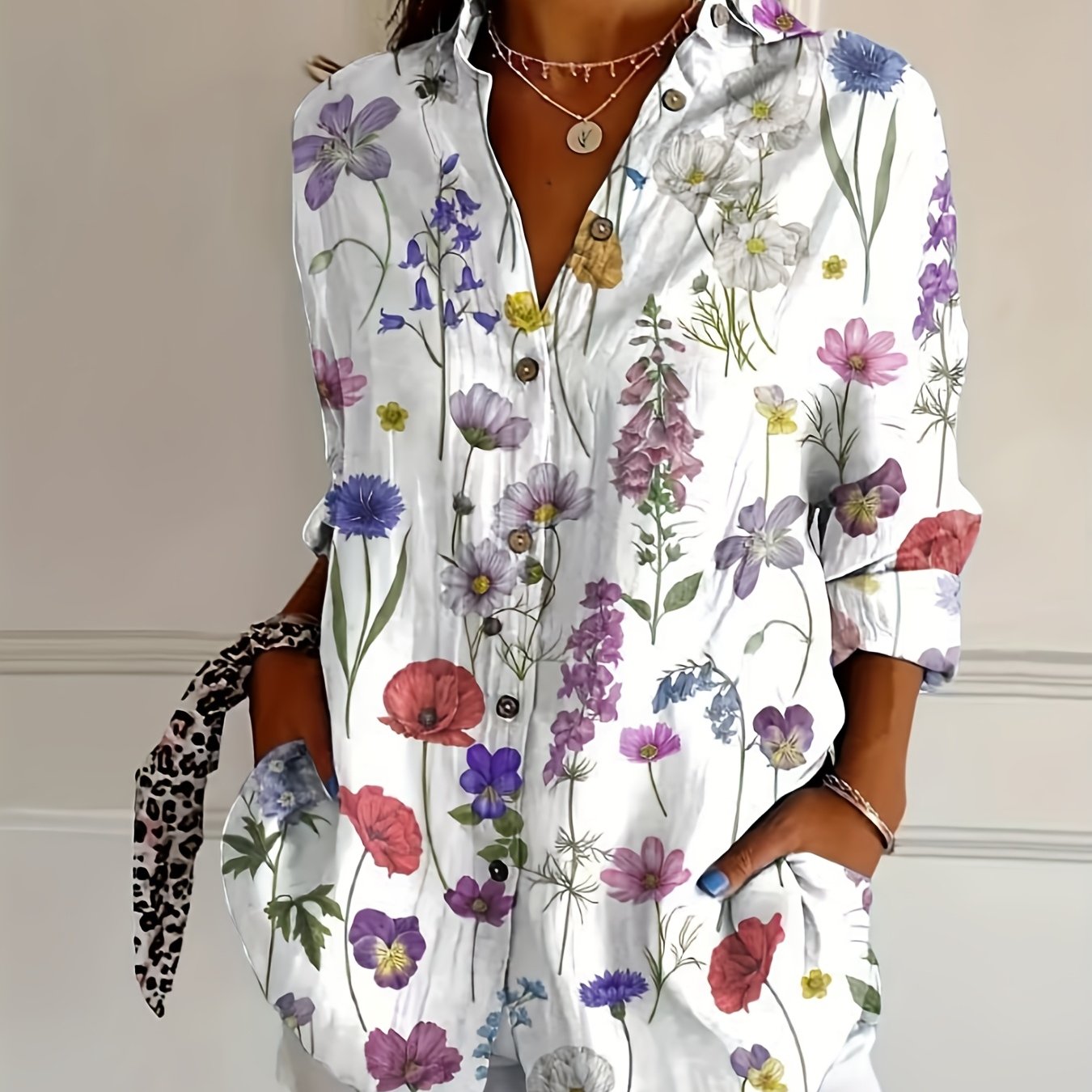 Xylia | Chic Floral Vintage Blouse