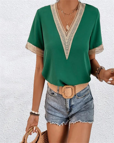 Tereza | Modna koronkowa koszulka z dekoltem w kształcie V